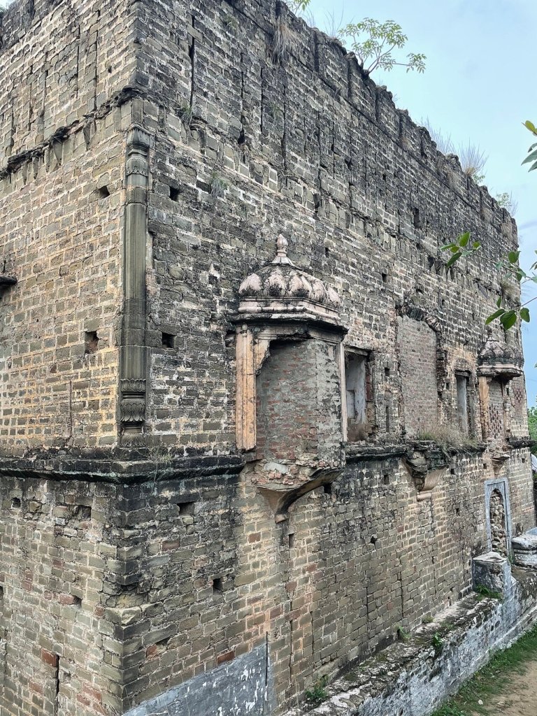 Old mosque inside Baghsar Fort
